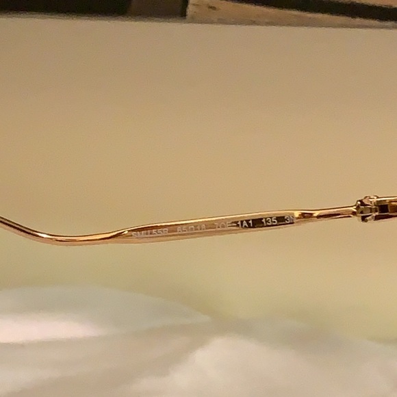 Beautiful Miu Miu Women’s Sunglasses - Picture 7 of 7